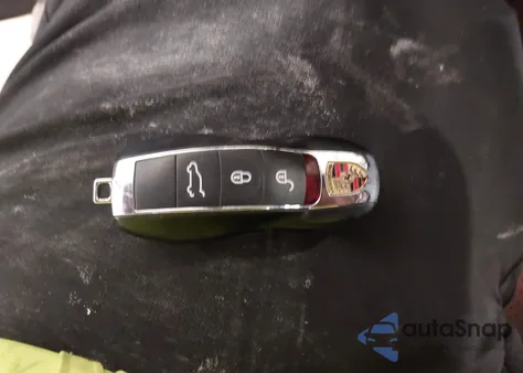 2014 Porsche Cayenne Platinum Edition from USA, damaged, VIN WP1AA2A21ELA09937